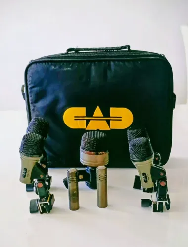 Conjunto completo de microfones usados para bateria com (7 peças)
