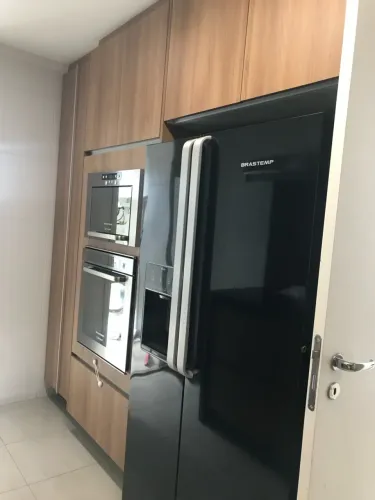 Microondas e forno de embutir Brastemp Goumand