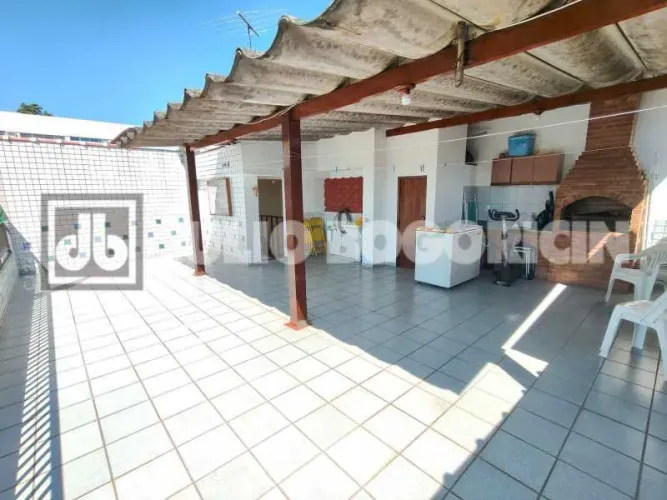 Casa em Condomínio : / Residencial / Portuguesa
