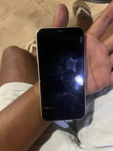 iPhone 11 128gb para retirada de peças ou conserto 