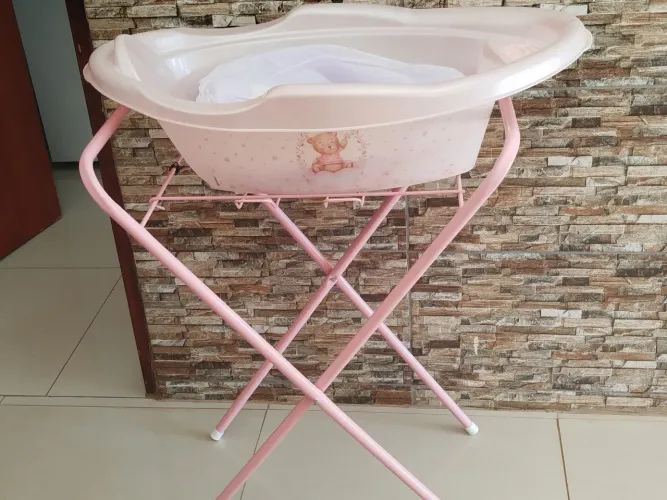 Banheira com suporte