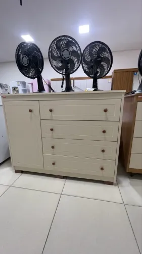 Cômoda americana