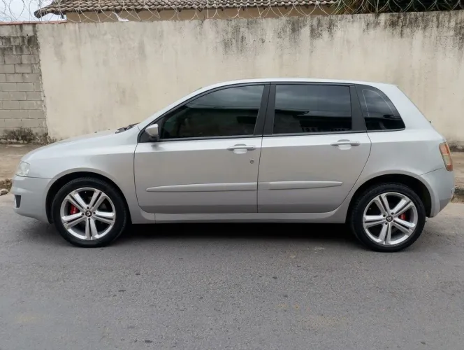 Fiat Stilo 1.8/ 1.8 SP/ Connect 16V 122cv 5P 2004