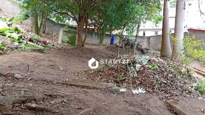 Terreno Residencial à venda no bairro Ano Bom em Barra Mansa, próximo ao mercado 365.