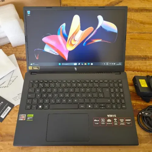 Notebook Gamer Acer Nitro V15 Ryzen 7 RTX 4050 16GB DDR5 SSD 1TB 165Hz Garantia Acer