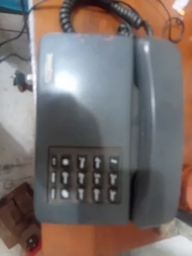 Telefone com techado
