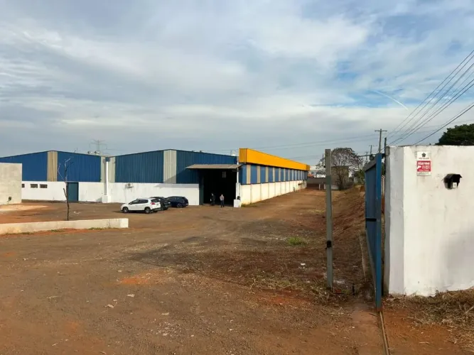 Galpão comercial/industrial para alugar, 3.720m² por R$ 42.000/ano - Centro - Boituva/SP