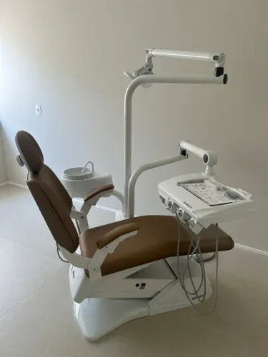 Cadeira Odontológica Olsen Sprint com massageador
