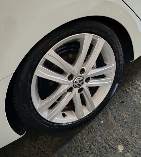 Troco rodas lancaster originais do Jetta Tsi