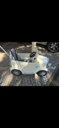 Carrinho Andador de Passeio ou Pedal Infantil Calhambek 