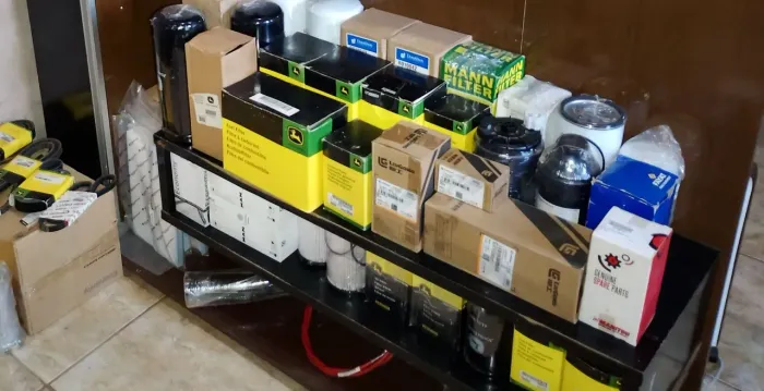 Peças para máquinas pesadas (Linha Amarela).