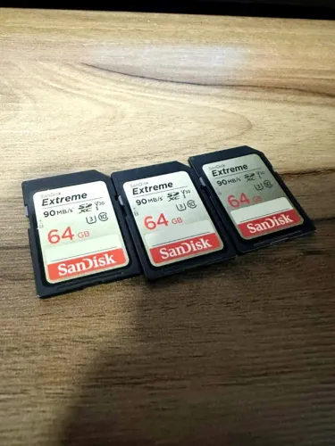 Cartão de Memória SDXC Sandisk 64GB Extreme 90 MB/s (3 unidades)