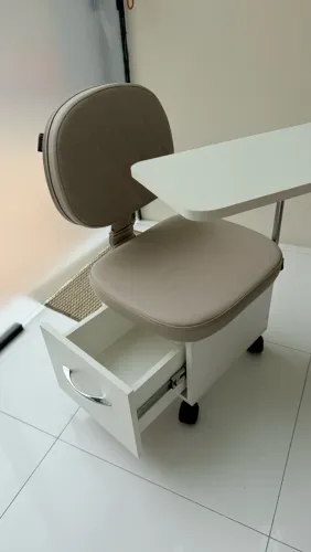 Cadeira Cirandinha para manicure