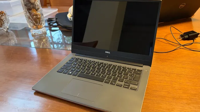 VENDO NOTEBOOK INSPIRON i7 7Gn