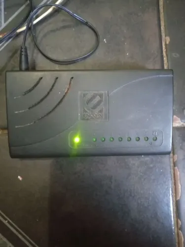 Switch com 8 portas 