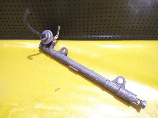 Flauta Dos Bicos Injetores Toyota Corolla Gli 1998