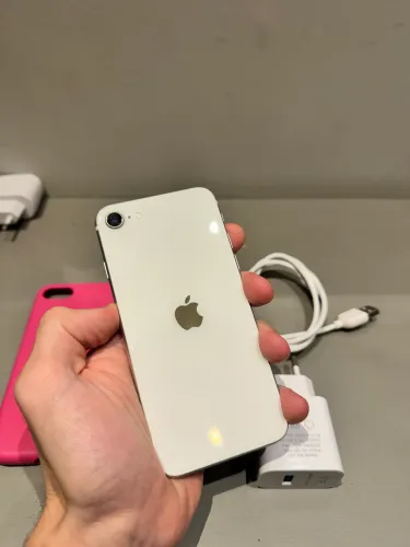 iPhone SE 64gb