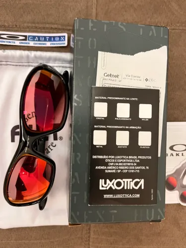 Oakley Straight Jacket