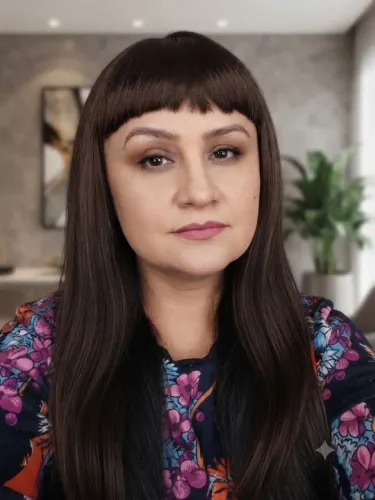 Peruaca lance cabelo longo castanho escuro