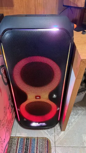 Caixa de Som JBL PartyBox 710 - 800W RMS (Com NF e Acessórios) Puco Uso estado de Nova