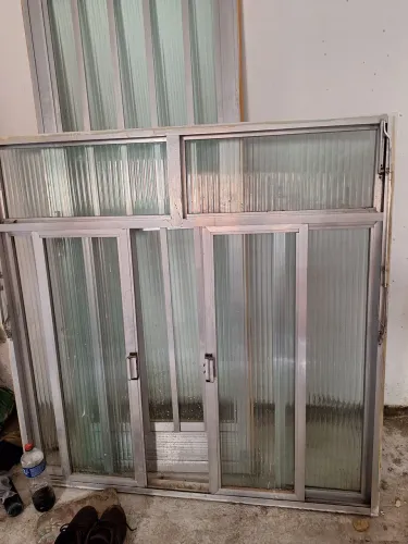 Janelas de alumínio   1,20 x 1,20