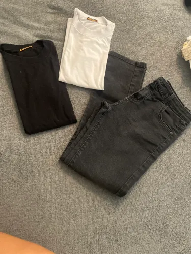Kit calça e camisetas