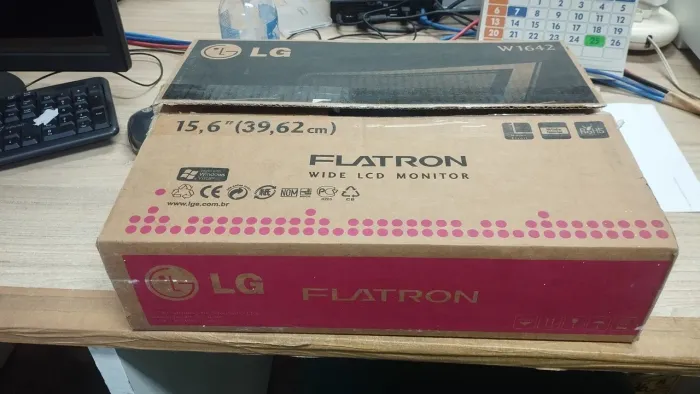 Monitor flatron