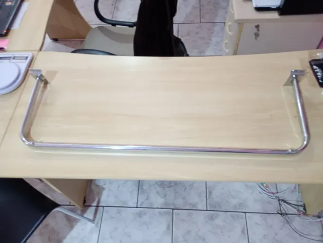 Arara Cromada de Parede 1m