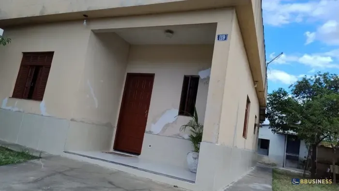 Casa à venda com 2 quartos - Parque Jóquei Club, Campos dos Goytacazes, RJ