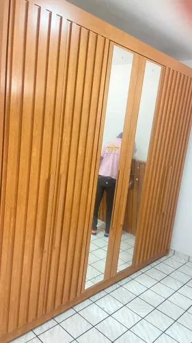 Guarda roupa 6 portas grande 