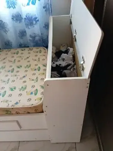 Vendo bicama com baú