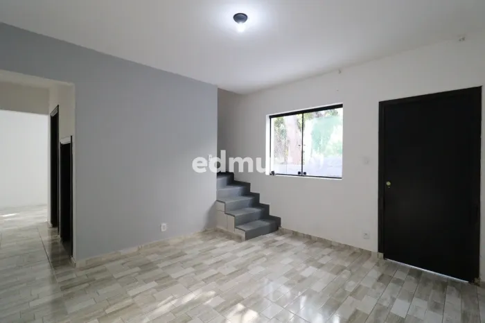 CASA para ALUGUEL com 100m² no bairro Vila Assunção com 2 quartos e 1 vagas. Santo André,