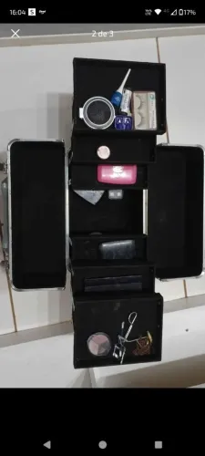 Maleta de Maquiagem e Painel de aço