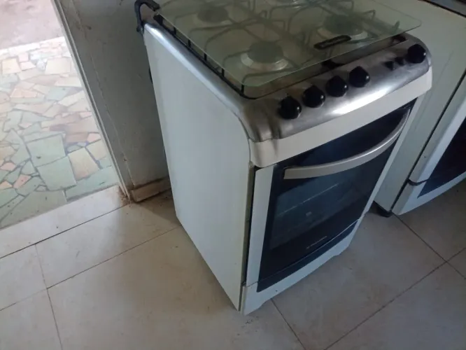 Fogão Eletrolux novinho