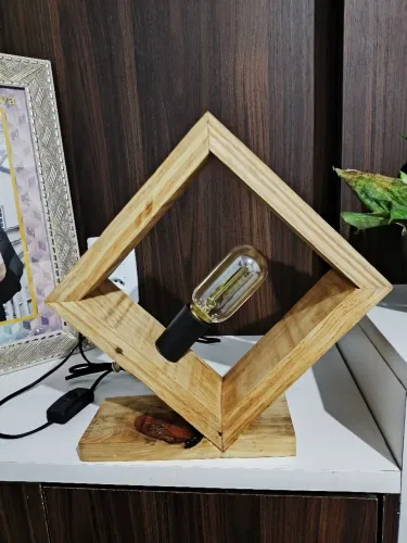 Luminária equilibrista 