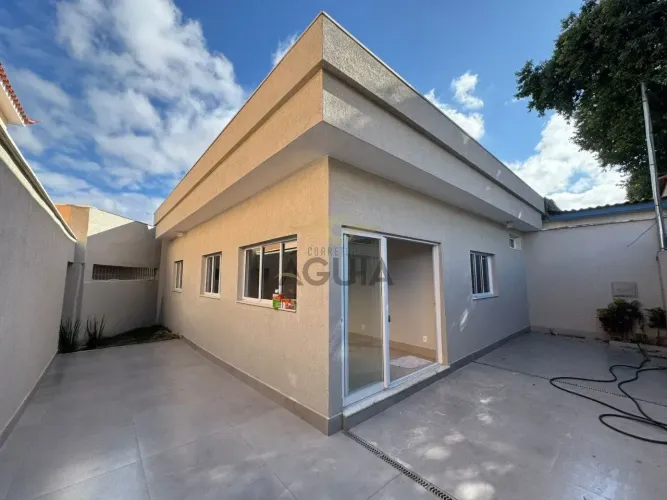 Excelente casa no Glória para locação!