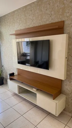 Painel de TV ótimo estado!