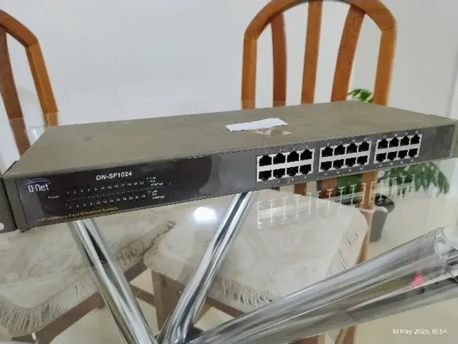 Switch de Rede D-Net DN-SF1024