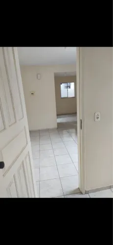 Alugo apartamento