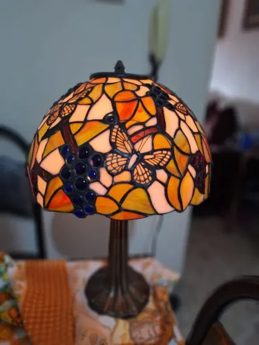 Abajur Tiffany De Mesa Vitral Borboletas e Uvas