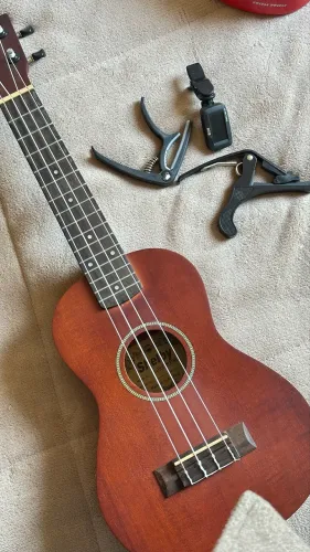 Ukulele Soprano Shelby Usado Poucas Vezes + Bolsa + Acessórios
