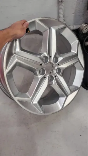 Roda BMW X1 23//24 aro 18