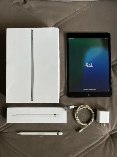 iPad 9 (64g) + Apple Pencil