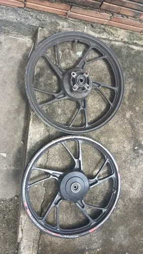Rodas de liga leve pe de galinha