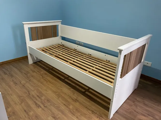 Cama de Solteiro 78 X 188cm Com Colchão