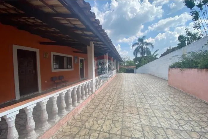São Roque - Otima chacara, 300 mts do asfalto - Prox.. da Rota dos Vinhs