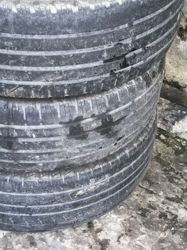 Pneu para caminhonete 
