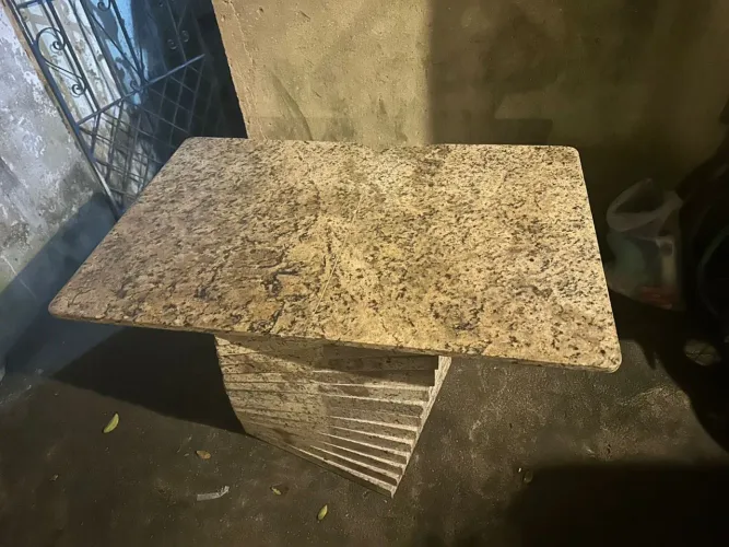 Mesa de mármore 