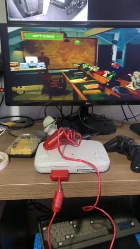 PLAYSTATION ONE DESBLOQUEADO LEITOR OK