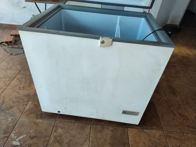 Vendo freezer Consul